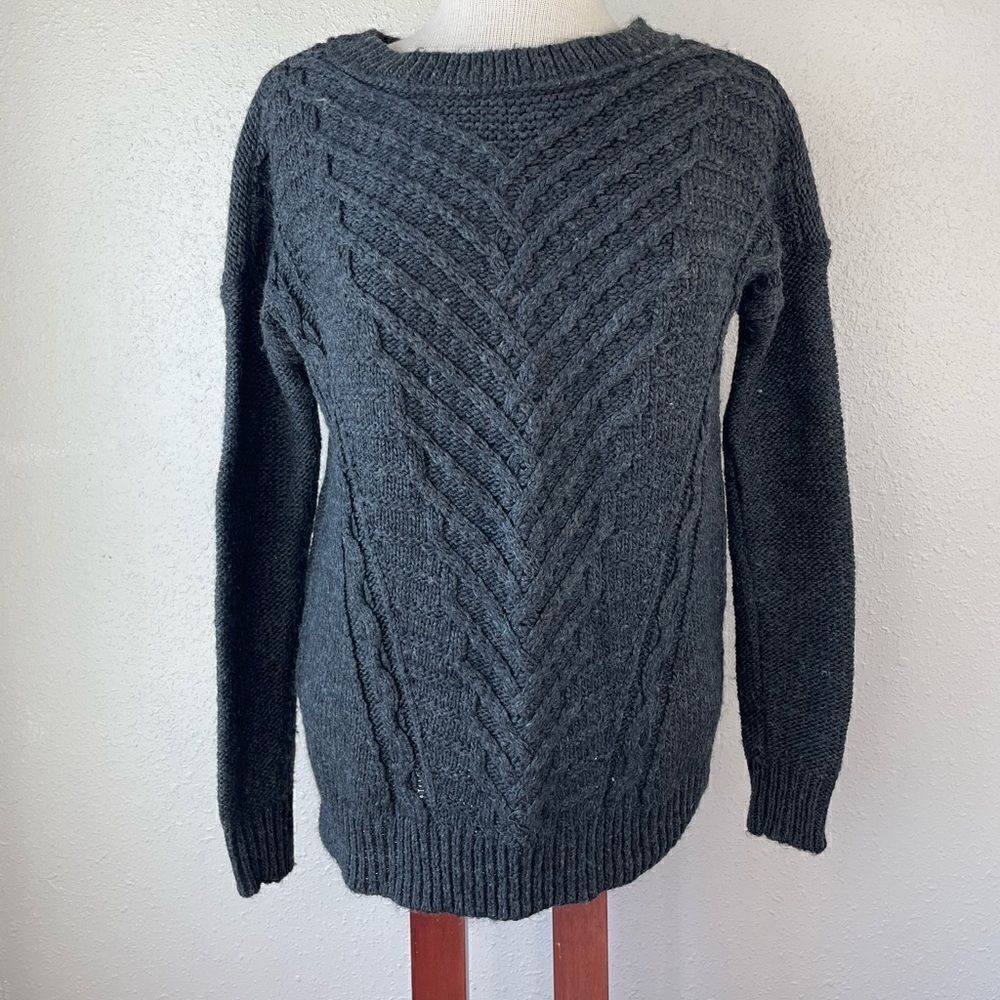 American Eagle Charcoal Gray Wool Blend Sweater Size XS EUC